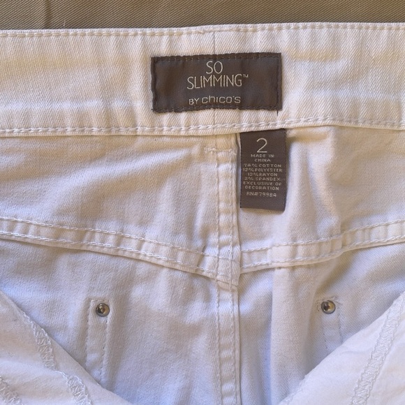 Chico's So Slimming White Embellished jeans rhinestone like new - Picture 6 of 7
